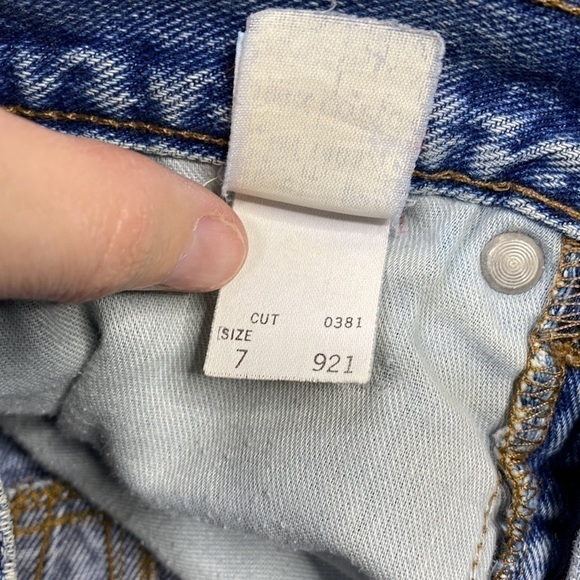 Marithe Francois Girbaud Hi-Rise Raw Hem Denim Shorts Size 7/8 - Picture 11 of 14